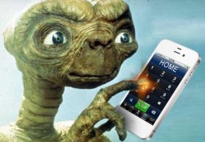 E.T. téléphone maison pour mieux se rendre à la homepage